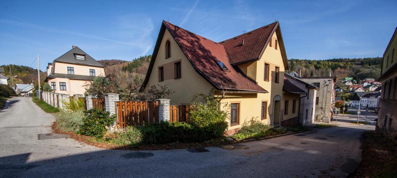 Svoboda nad Úpou Vegzion - Vegan B&B מראה חיצוני תמונה